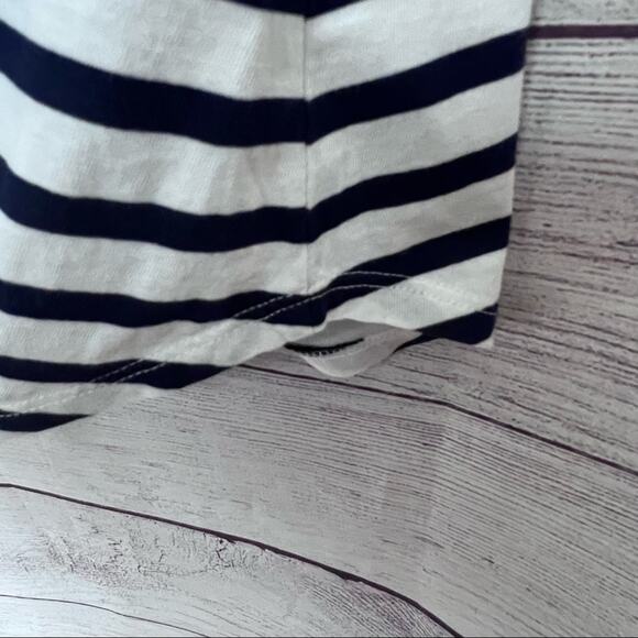 Old Navy Women's Short Sleeve Striped Graphic Tee Sz M - Picture 5 of 8